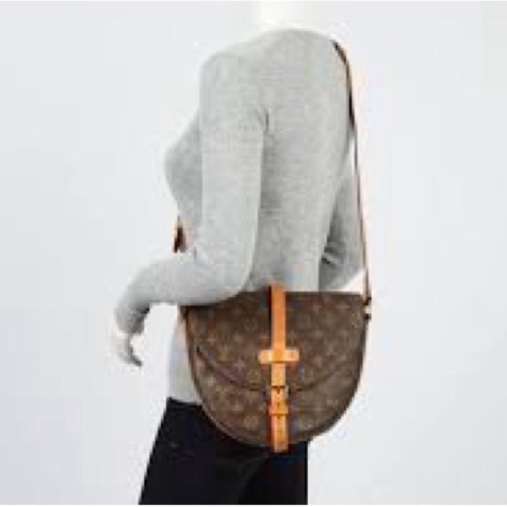 AUTHENTIC Louis Vuitton Brown Monogram - Chantilly Crossbody Bag